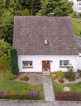 Charmantes Einfamilienhaus mit Gartenparadies in der Edelsteinsiedlung - Dortmund