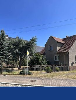 Dreiseitenhof Als Ausbauhaus. - Wittichenau