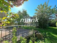 Gepflegtes Einfamilienhaus mit großem Garten, Balkon und Doppelgarage - Holzheim (Landkreis Neu-Ulm)
