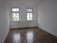 3. OG - Bad mit Fenster - zzgl. EBK - Balkon - Stellplöatz mögl. - Chemnitz
