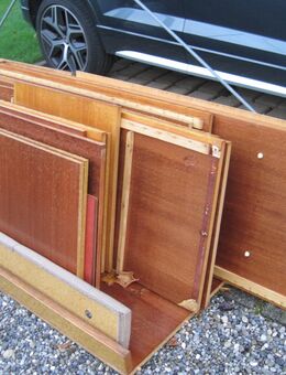 Brennholz zum zersägen aus Schrank Massivteilen zu verschenken - Uhingen