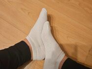 Getragene weiße socken - Bielefeld