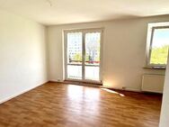 Familienfreundliche 4 Zimmer-Wohnung in Halle - sofort einziehen und wohlfühlen - Halle (Saale)