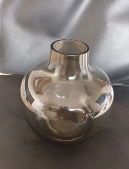 Vase aus Glas hoch 26cm Durchmesser ca. 22cm Öffnung 7cm - Essen