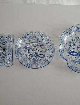 3 unterschiedliche blaue Glasschalen/teller - Dresden