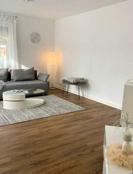 Top-möblierte Dachgeschosswohnung mit neuem Look! - Filderstadt
