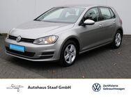 VW Golf, 1.2 TSI Comfortline VII 110PS, Jahr 2015 - Nidderau