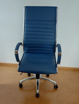 VERSEE Montreal Design Chefsessel Leder - Blau – Neuwertig - Bamberg
