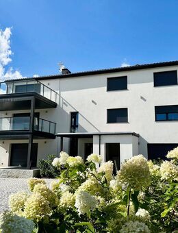 *moderne und großzügige 4 Zimmerwohnung in ruhiger und grüner Lage - ID 6261* - Radeberg