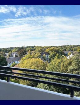 Herrliche Aussichten! 3 Zimmer mit Balkon, frisch gestrichen, separate Küche, Wannenbad + Gäste-WC - Gladbeck