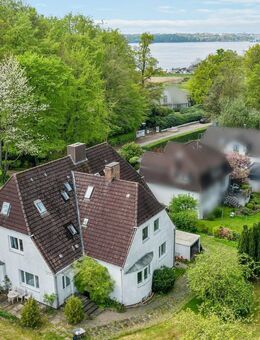 Mehrfamilienhaus in exponierter Lage von Heikendorf-Kitzeberg - Heikendorf