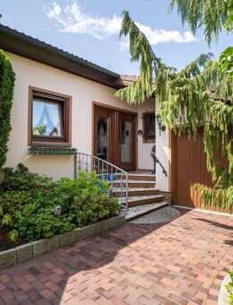 ***Bungalow mit vielseitigem Raumangebot und liebevoll angelegtem Außenbereich in Stuhr-Brinkum - Stuhr
