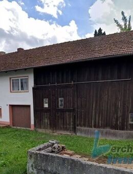 *** Älteres Wohnhaus mit Stall in Aholming *** - Aholming