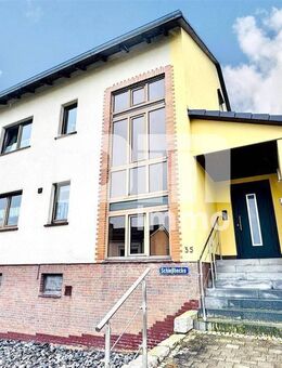 Umfangreich teilsaniertes Dreifamilienhaus mit Garage + PV Anlage und großem Garten - Habichtswald