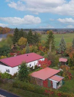 Naturgenuss: Einfamilienhaus im Bungalowstil mit großem Gartengrundstück in Feldrandlage - Mirow