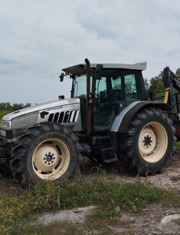 Traktor Lamborgini 135 PS mit neuen Forst Bereifungen - Untergruppenbach