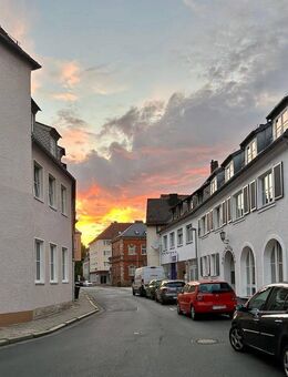 EG: 2 Zimmer möbliert mit Einbauküche sanierter Altbau Altstadt - Bayreuth