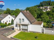Familien(t)raum mit Burgblick - Großzügiges Einfamilienhaus mit Wintergarten und Gartenidylle - Saarburg