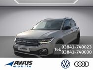 VW T-Cross, 1.0 TSI Style, Jahr 2023 - Wismar