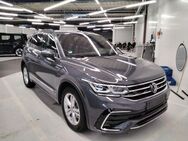 VW Tiguan, 2.0 TDI R-Line, Jahr 2022 - Wackersdorf