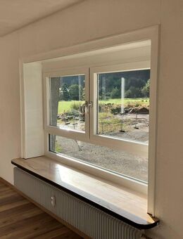 Großzügiges Wohnhaus mit separatem Eingang, Garage und Balkon in Oppenau-Ramsbach zu vermieten - Oppenau