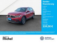 VW Tiguan, 2.0 TDI Life TravelAssist, Jahr 2023 - Gießen