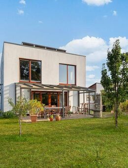 Energiesparendes Ein- oder Zweiparteienhaus im Grünen - Berlin