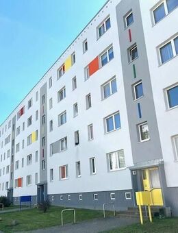 Wohnen - 04. OG - links - Ziolkowskistraße 39 - Schwerin