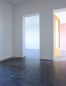 2-Zimmer-Wohnung (ca. 55m²-Wfl.) mit Balkon und Aufzug - Hamm