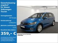 VW Touran, 1.4 TSI Highline, Jahr 2017 - Düsseldorf