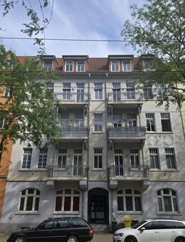 Wohnen auf zwei Ebenen- Maisonettewohnung mit Balkon und Einbauküche - Erfurt