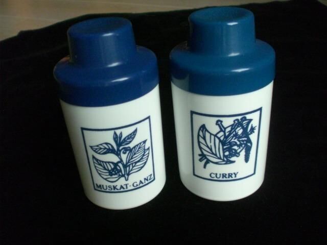 DDR Gewürzdosen 180 ml Kunststoff weiß blau Curry Muskat zus 3,- - Flensburg