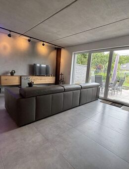 Hochwertiges Reihenhaus mit schönem Garten und Garage in Haltern am See - Haltern (See)