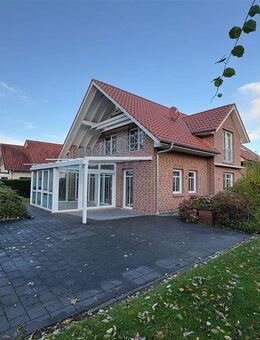 Hude-Süd: Großzügige Doppelhaushälfte mit hochwertiger Ausstattung und Wintergarten in ruhiger Lage! - Hude (Oldb)