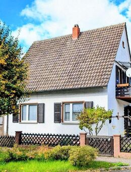 Liebevolles Zuhause mit Nostalgie-Bonus: Freiraum für Herz und Hobby auf 876 m² Grund! - Enkenbach-Alsenborn