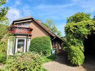 Großzügig * Gepflegt * 1-2 Familienhaus in ruhiger, bevorzugter Lage * 2 Küchen, 2 Bäder, Carport, Terrasse, Balkon, 2 Gartenteiche - Gorleben