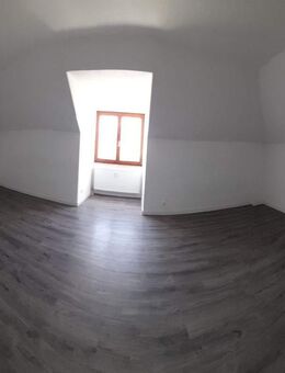 Großzügige 2-Zimmer Wohnung in zentraler Lage in Lichtenfels - Lichtenfels (Bayern)