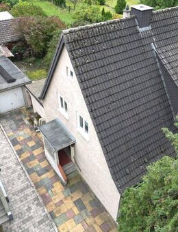 *Sanierungsobjekt auf großem Grundstück - für Handwerker mit Vision! - Paderborn