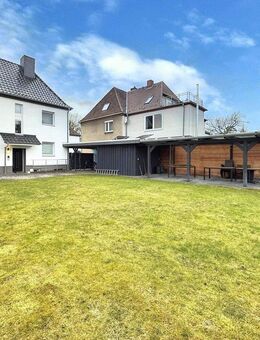 Stadtvilla in Celle mit Solaranlage, Spielplatzanlage, ausgebautem Keller, Carport und Terrasse - Celle