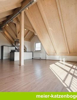 2-Zimmer-Dachgeschosswohnung mit Küche und Pool in Mailing - Ingolstadt