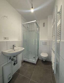 "Moderne 2-Zimmer-Wohnung, 51 m² - frisch saniert mit neuem Bad, zentral & ruhig gelegen" - Kamp-Lintfort