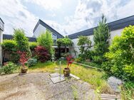HEGERICH: Attraktives Reihenendhaus mit 5 Zimmern in Erlangen-Eltersdorf! - Erlangen