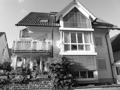 Exklusive Maisonettewohnung mit Kamin, Balkon und zwei Stellplätzen!