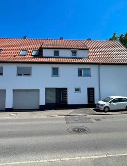 "Rundum modernisiertes 2-FH mit Winterbalkon, Gartenhaus & Garagen - auch zur Vermietung geeignet" - Reutlingen