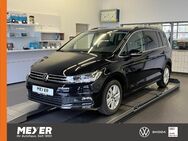 VW Touran, 1.5 TSI Highline 7, Jahr 2024 - Tostedt