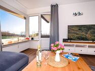 Neuwertige, helle 2 Zimmer Wohnung in Toplage! Seeblick, sonnige Loggia u. Stellplatz! - Grömitz