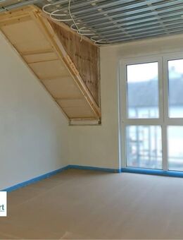 GESTALTEN SIE IHR ZUHAUSE NACH IHREN WÜNSCHEN! ATTRAKTIVE 126 M² DACHGESCHOSSWOHNUNG! - Palzem