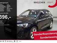 Audi Q3, S line 40 TFSI quatt Black R, Jahr 2024 - Wackersdorf