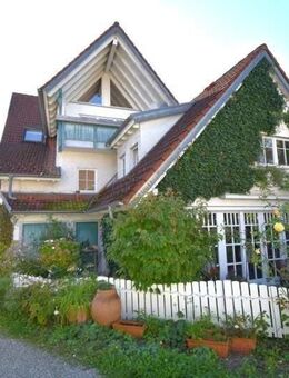 Bezugsfreie 5,5-Zimmer-DG-Maisonette-Wohnung mit Balkon, im Herzen von Konstanz-Wollmatingen - Konstanz