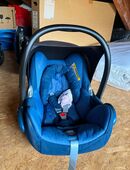 Maxi-Cosi Babyschale blau Jeans incl Base in 71263